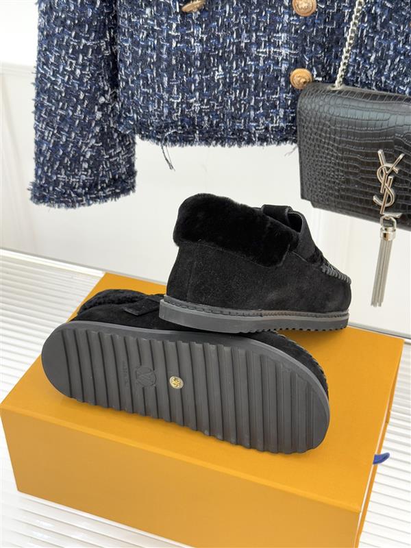 2025126113534472 310